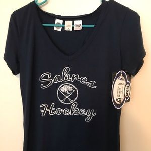 Women’s Sabres V-neck Tee